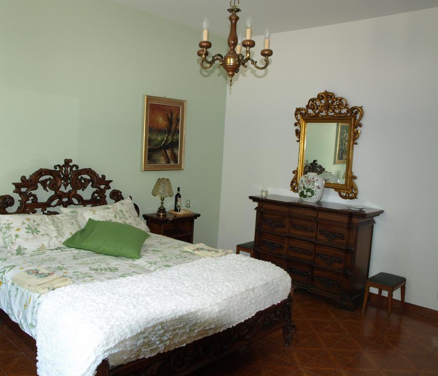 B&B Vigneto Pardom Montiglio Eksteriør billede